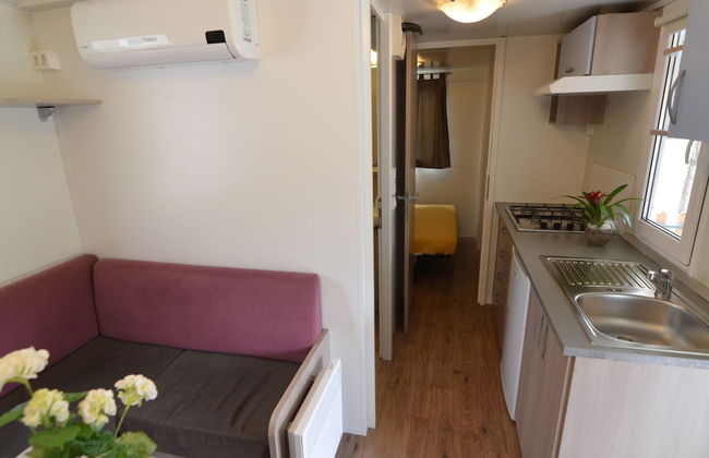 Wooden Chalet with Terrace near Beach - Photo 7