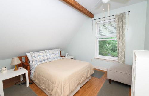 Home STEPS from Oberlin - Foto 22