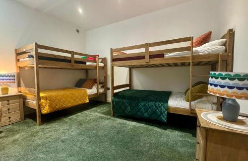 Wisteria Lodge, beautiful home in a great location - Foto 5