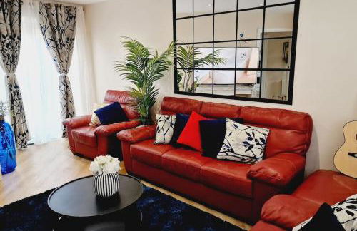 Modern Home near London ensuite room, 3 toilets - Foto 40