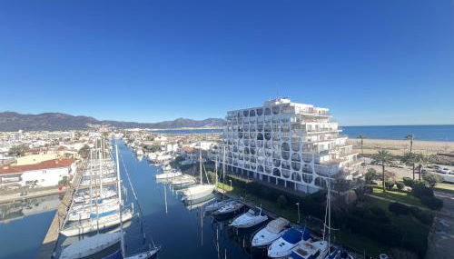 Apartamento Frente al Canal con Terraza y Vistas al Mar - Foto 2