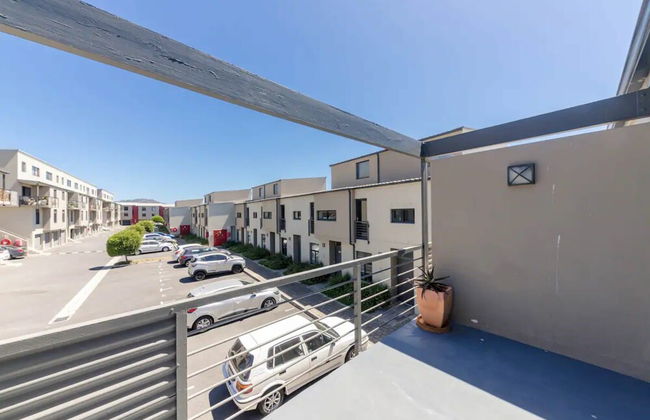 Delightful 2 Bedroom Townhouse in Woodstock - Photo 26