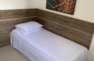 Flat 02 quartos em Boa Viagem, 2 min a pé da praia - Foto 8