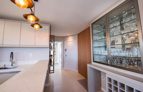 Cobertura com vista panorâmica da Praia da Vila - Foto 8