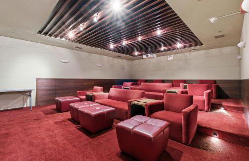 2bd River North Million Dollar Views! Parking Incl condo - Foto 4