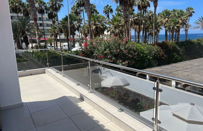 Luxury 4 bedroom villa with jacuzzi - Photo 29