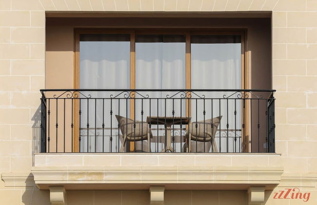 Gem Beachfront Apt With Amazing Bay and Sea Views - Foto 8