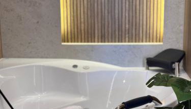 Family & Business Apartments PREMIUM SPA No 3 - 2 Bedroom with Private Jacuzzi, Balcony, Parking - Foto 2