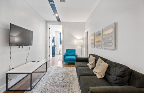 2 Queen Beds, TV's in Bedroom, Path to Manhattan - Foto 18