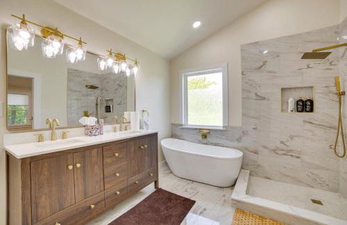 Blue Ridge Retreat on 10-Acre Farm Rural Reset! - Foto 19