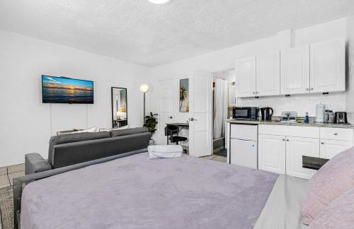 Executive Studio Hollywood Blvd & Near Beach - Foto 13