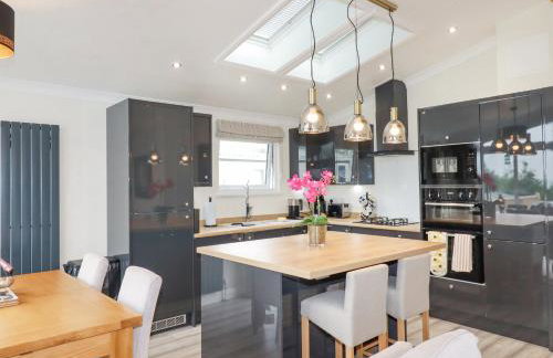 Mordros Lodge - Photo 6