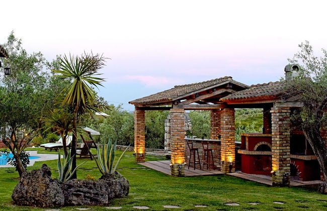 Beautiful 9-bed Villa in Gouvia With Tennis Court - Foto 17