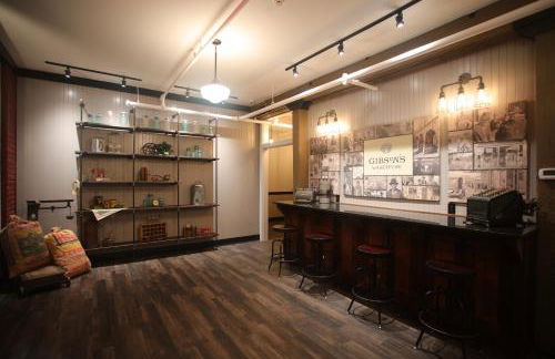 Gibson's Warehouse - Foto 4