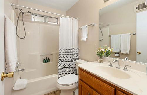 Charming 2 Room La Mesa Casita w/ Pool, BBQ & Yard - Photo 10