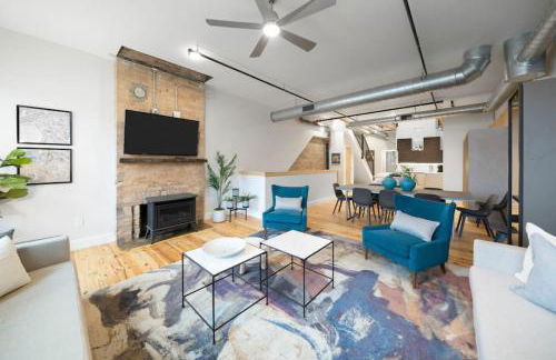 Huge Retrea w Rooftop Deck Stay At Farmers Market - Foto 3