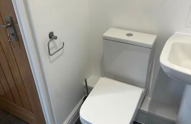 Town Centre Cosy Flat - Photo 10