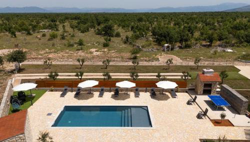 5 Bedroom Amazing Home In Bogatic - Foto 3