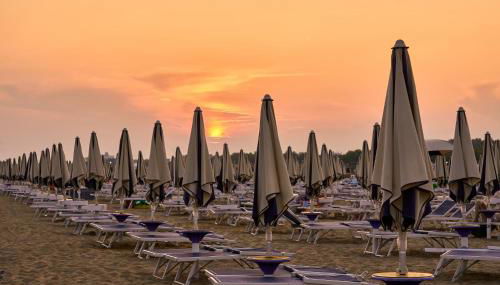 Wonderful Villa With Private Garden - Foto 5, sunbed