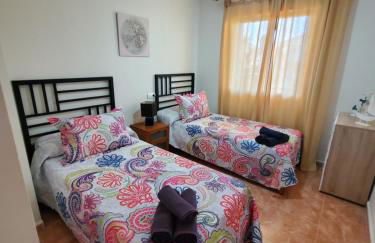 Ático dúplex con piscina privada y vistas al mar en Paraíso de Vera! - Foto 32