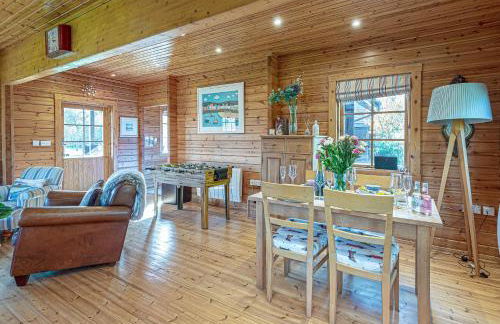 Scandi Cabin in Heart of Anglesey with Parking - Foto 10