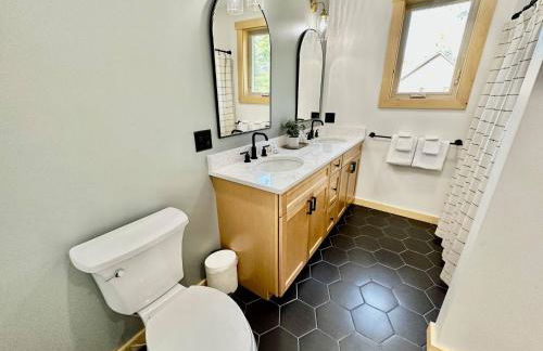 Sunset Over Stanton, New Home w/ Hot Tub/Fire Pit - Foto 32