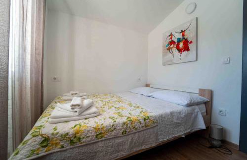 Holiday home “MARKO” with heated pool! - Photo 32