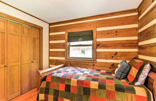 Black Mountain Cabin with Screened Porch and Views! - Foto 16