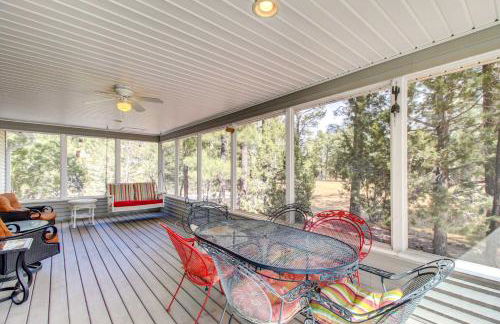 Winter Hikes and Ice Fishing Fun Cozy Show Low Home - Foto 3