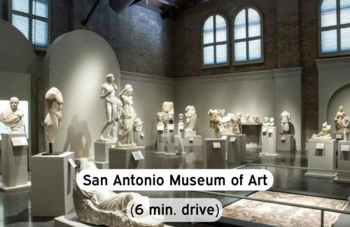 Chic 1BR w Gym & Parking Near Rvrwalk & Dome - Foto 23