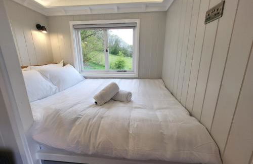 Cosy Hut Immersed in Nature with Private Hot Tub - Foto 20