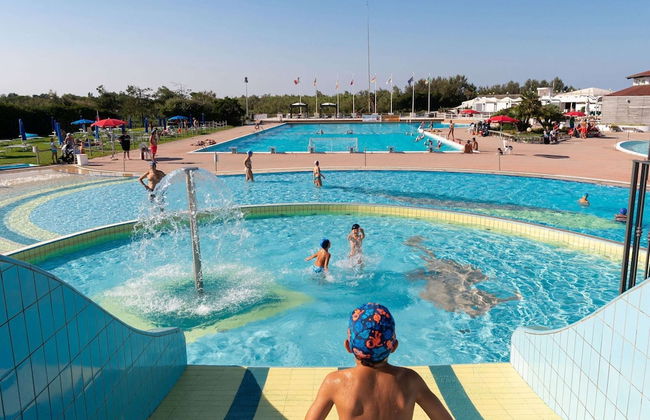 Villa in Albarella Near Venice Beach - Photo 7