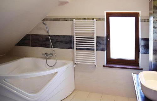 Holiday Home at the Lake in Kiedrowice - Foto 21