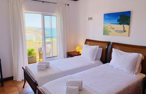 Benagil Beach House - Victoria - Photo 10