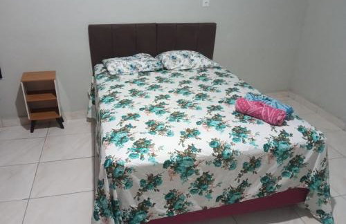 Duplex Até 10 Hóspedes 3 quartos Ar condicionado 2 camas casal 5 camas solteiro Garagem para 3 carros proximo ao Centro e Shopping - Foto 23