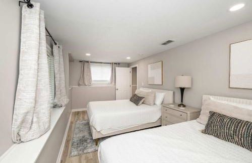 Poolside Paradise Near the Ark - Foto 88