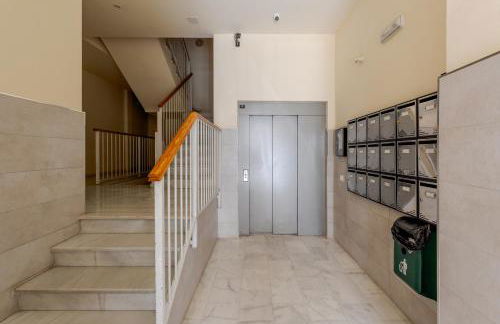 WintowinRentals Modern Apartment with Private Indoor Patio in Málaga - Foto 25