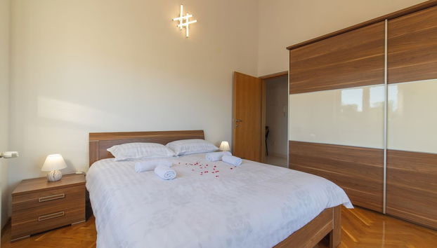 Idyllic Getaway Lovrec Villa With Pool - Foto 2, Habitación