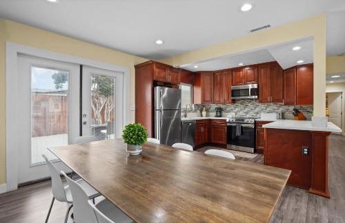 Dog Friendly Home Near the Beach with Grill, Fire Pit, Enclosed Backyard - Foto 5