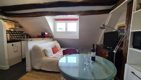 Appartement Cœur de Paris avec vue sur les toits - Foto 3