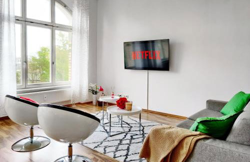 Lokal, luftig - Loft mit Heimkino & Parkplatz in Uni- und Kliniknähe - Foto 1