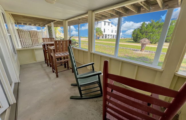 The Salty Snapper - Photo 23