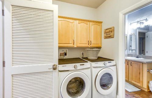 Walk to Colorado River Needles Gem with Pool Access - Foto 17