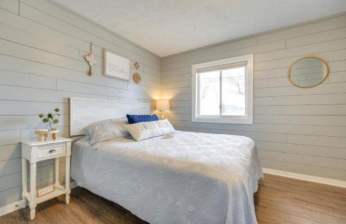 Walk to Lake and Trails Cape Fair Retreat with Grill! - Foto 14