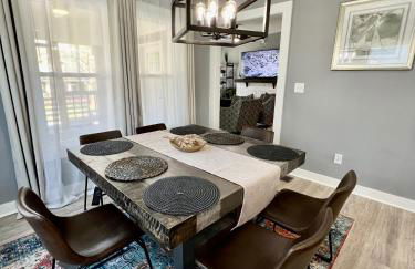 Charming 2BR 2BA 10 min DT Airport by LSP Homes - Foto 23