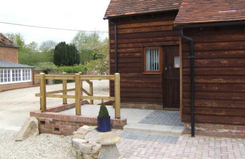 Millbrook House Apartments 8 - Photo 16