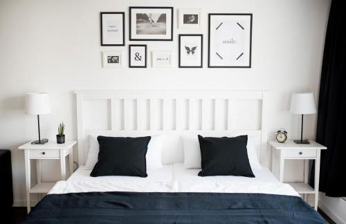 KELLER APARTMENT l 10E - Photo 15