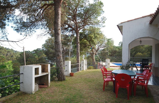 Peaceful Villa in Canyelles With Swimming Pool - Foto 17