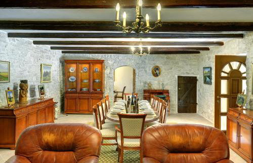 Holiday Home in Rojnici With Private Pool - Photo 22