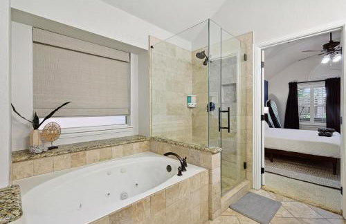 5BD 2BA w Backyard Oasis Pool Jacuzzi Firepit - Foto 20